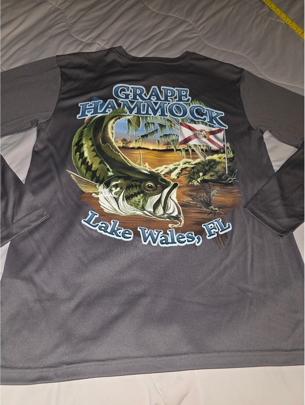 Grape Hammock Fishing Shirt BAW Size S/M.   Men Long Sleeve Gray Lake Wakes, FL